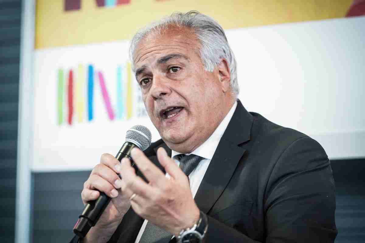 "C'è stata questa fuga di notizie sul suo indirizzo", ha detto Roberto Salis