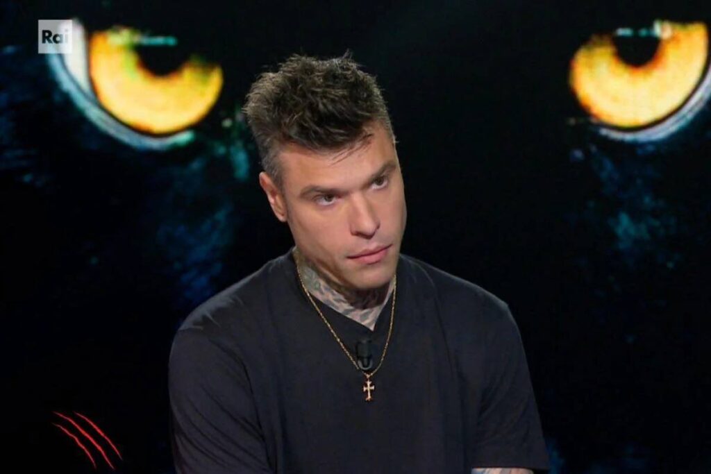 Fedez torna sui social: