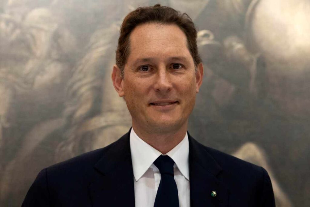 Elkann serio