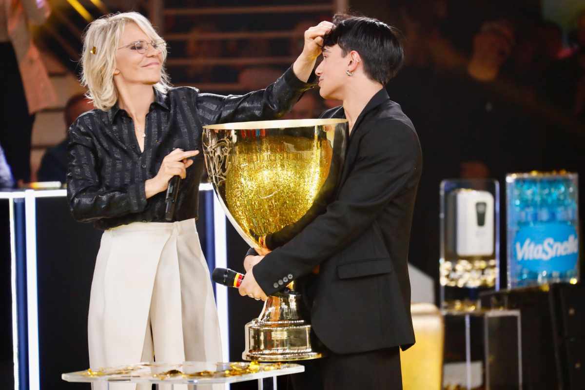 Maria De Filippi ad Amici