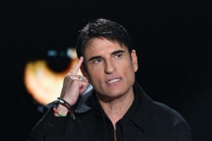 Sal Da Vinci punta all’Eurovision 2026: sul palco un mini musical tra danza, emozioni e colpi di scena
